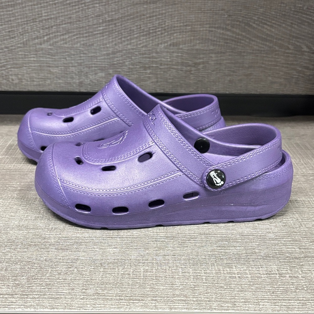 Women's Nuusol McCall Clog (Purple) - Size 6